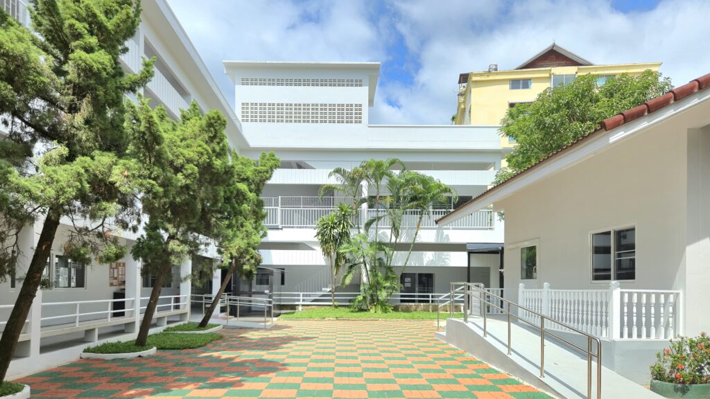 บรรยากาศภายนอก ศูนย์ดูแลผู้สูงอายุ บ้านแสนรัก เนอร์ซิ่งโฮม เชียงใหม่