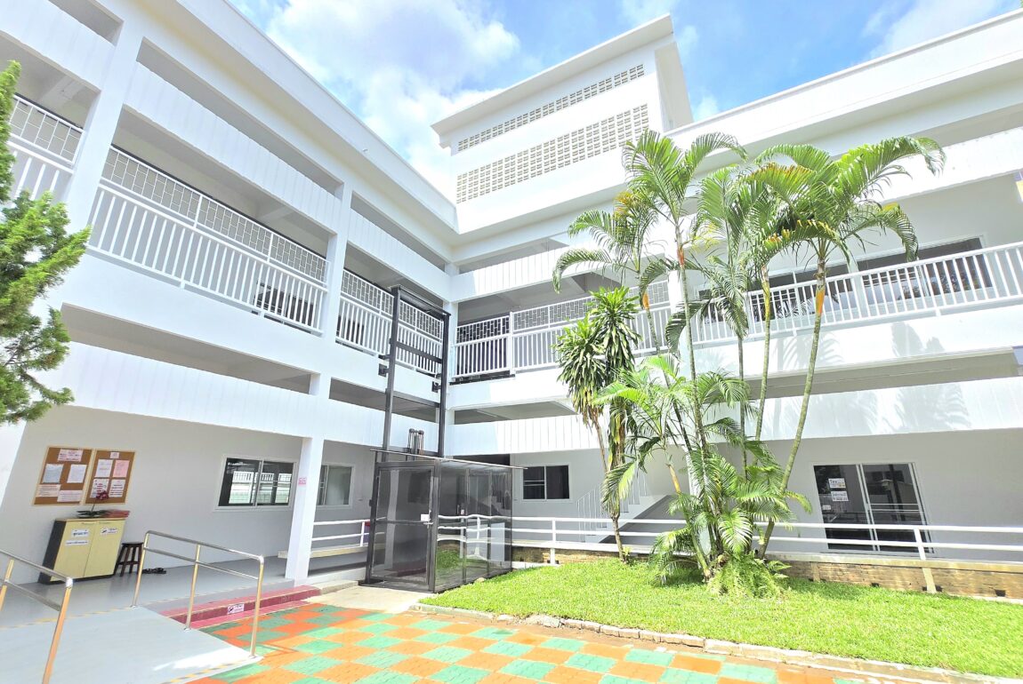 บรรยากาศภายนอก ศูนย์ดูแลผู้สูงอายุ บ้านแสนรัก เนอร์ซิ่งโฮม เชียงใหม่