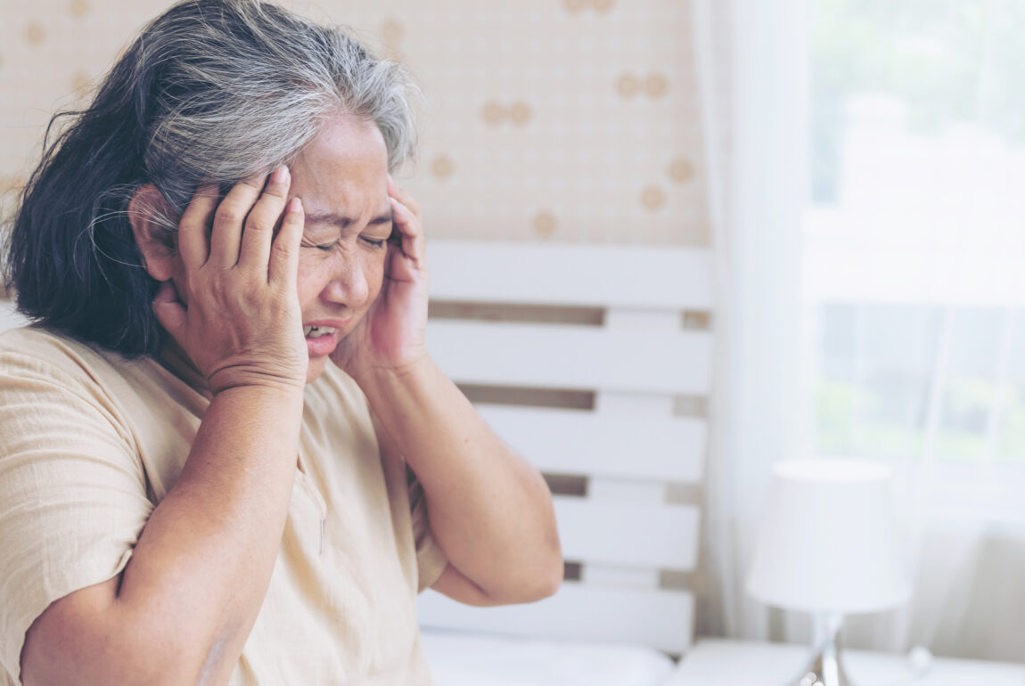 การจัดการภาวะความเครียดและความวิตกกังวลในผู้สูงอายุ: เมื่อใจไม่สบาย... กายก็อ่อนแอ ศูนดูแลผู้สูงอายุ บ้านแสนรัก