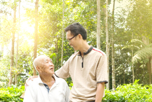 แสงแห่งความรัก...ในวันที่ผู้สูงอายุ "ลืมเรา" โอบกอดผู้ป่วยสมองเสื่อม ศูนย์ดูแลผู้สูงอายุ บ้านแสนรัก
